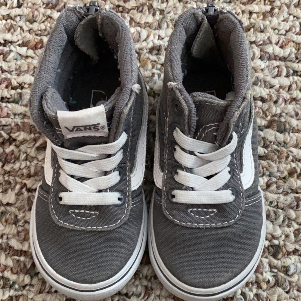 Toddlers vans size 4 euc